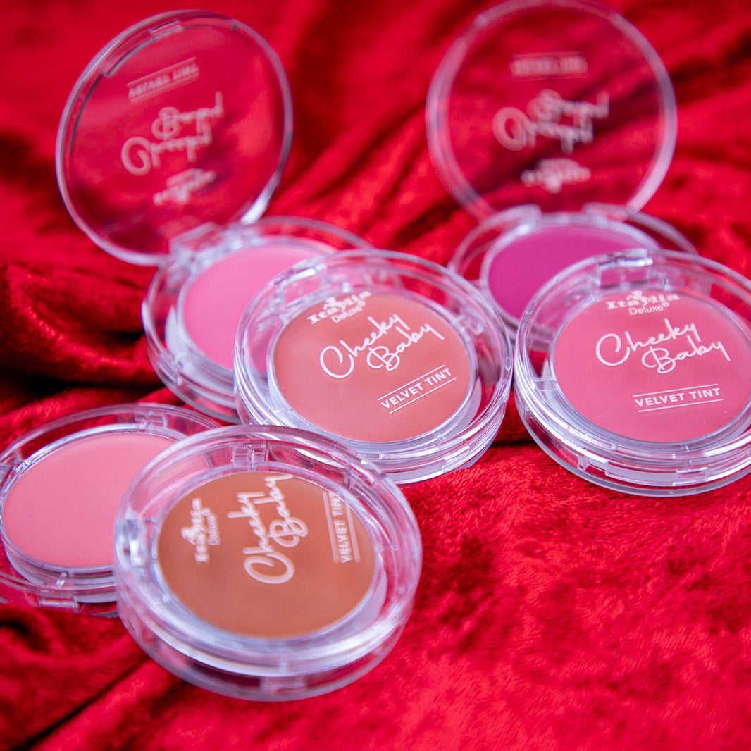 Italia Deluxe Makeup 